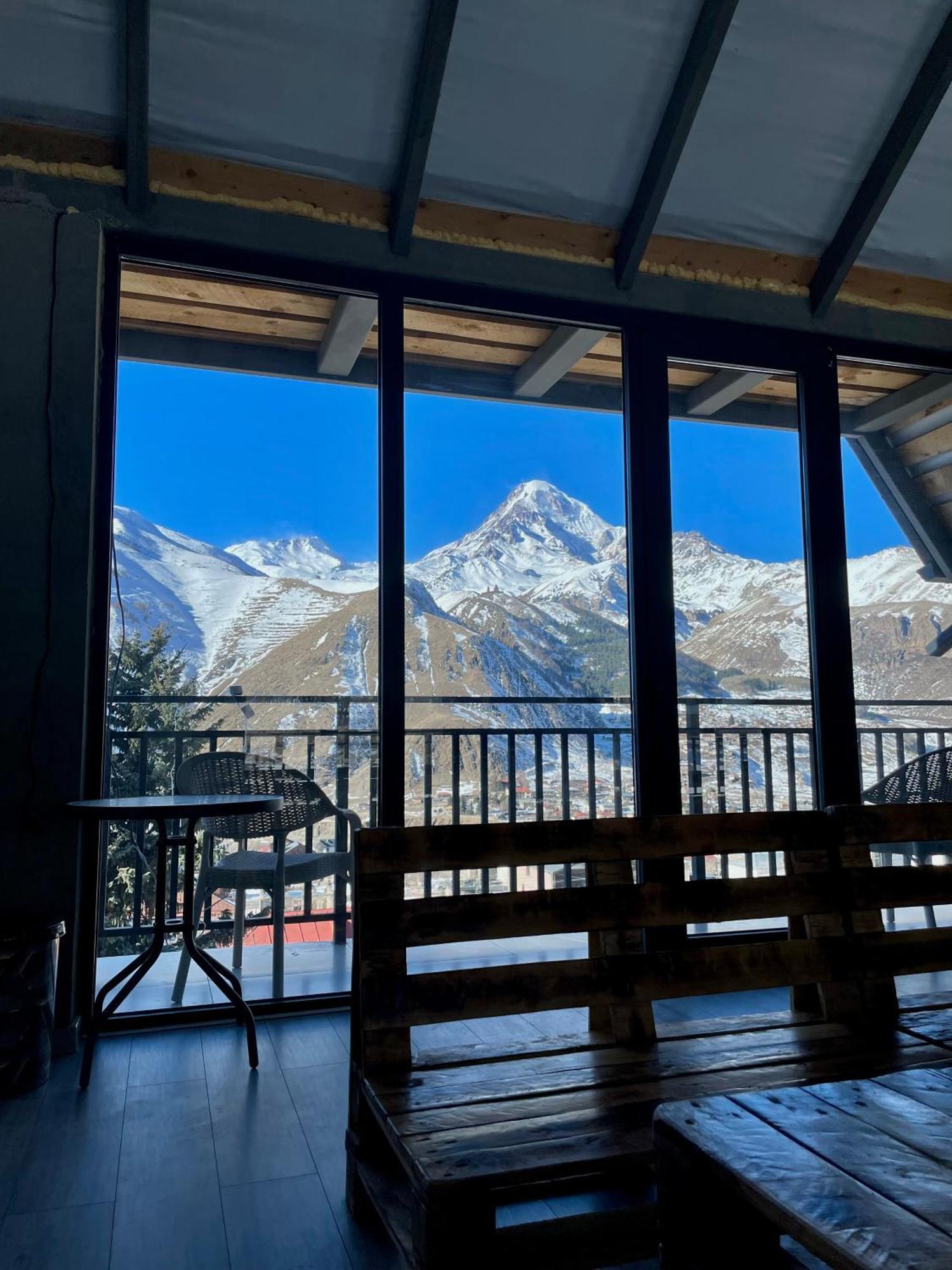 Planet Kazbegi Ξενοδοχείο Εξωτερικό φωτογραφία
