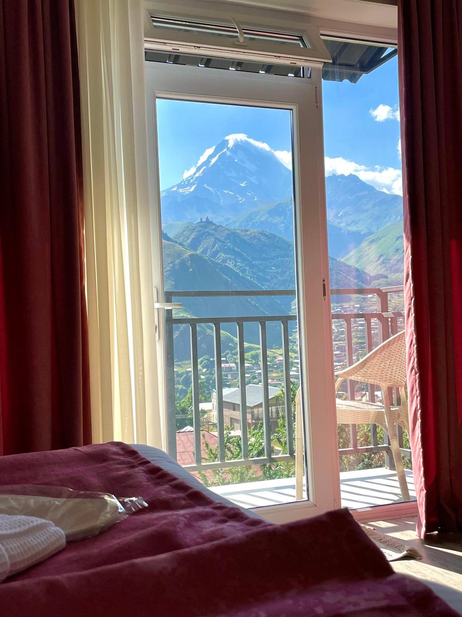 Planet Kazbegi Ξενοδοχείο Εξωτερικό φωτογραφία