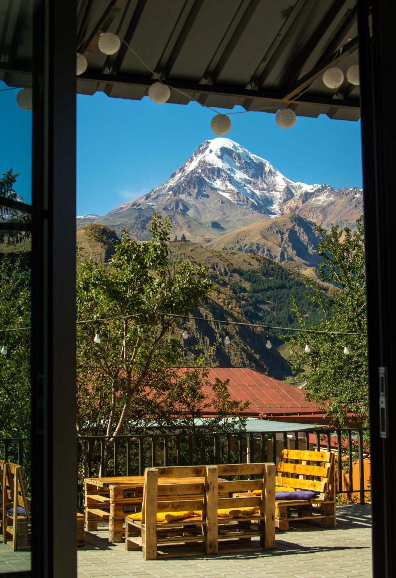 Planet Kazbegi Ξενοδοχείο Εξωτερικό φωτογραφία