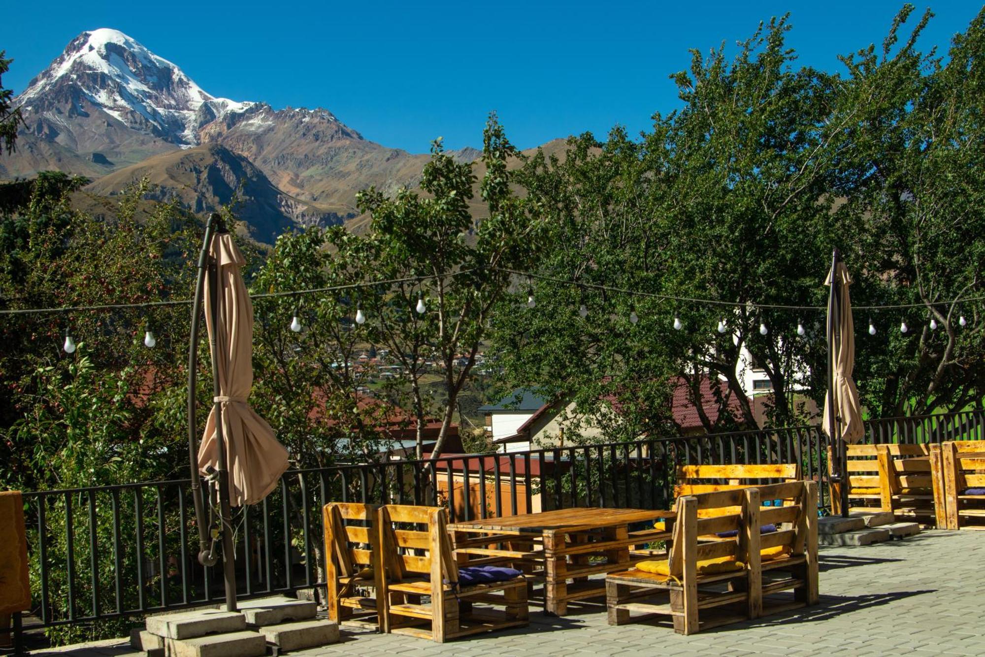 Planet Kazbegi Ξενοδοχείο Εξωτερικό φωτογραφία