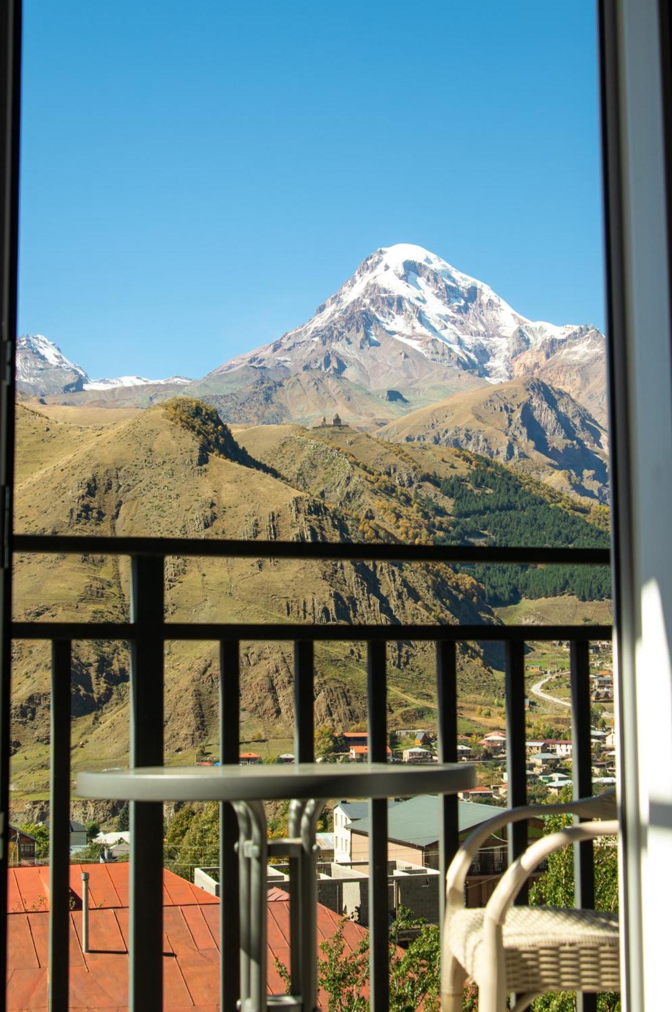 Planet Kazbegi Ξενοδοχείο Εξωτερικό φωτογραφία